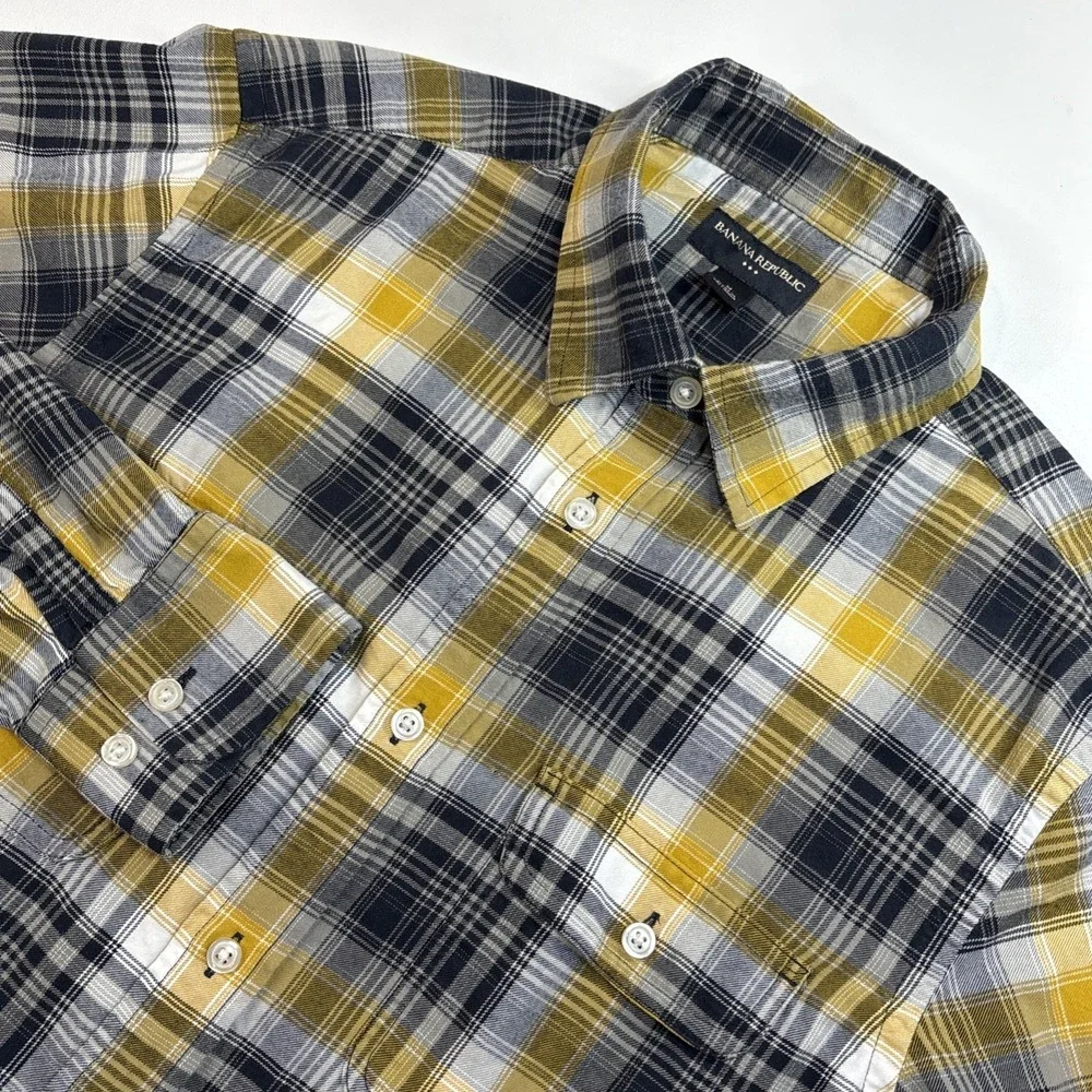 Banana Republic Slim Fit‎ Button Shirt M Yellow Black Plaid Mens